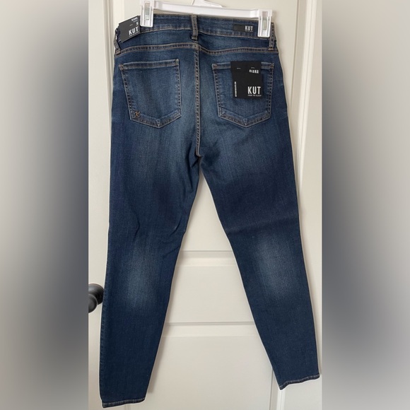Kut from the Kloth Diana High Rise Relaxed Fit Skinny - Picture 4 of 4